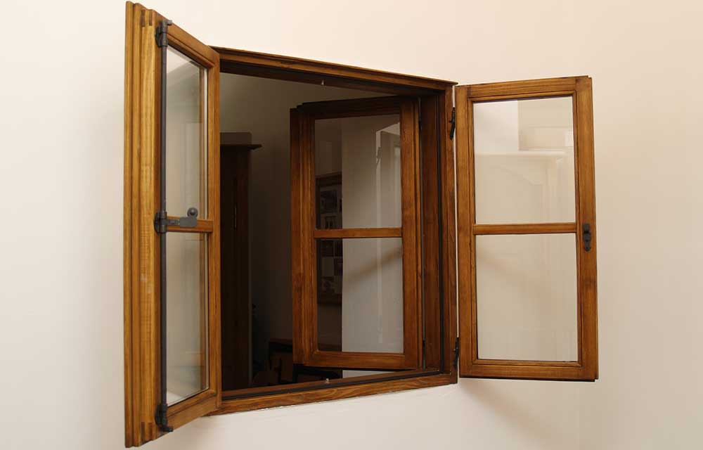 Grazer Kastenfenster – mit Flügel nach innen und außen zu öffnen